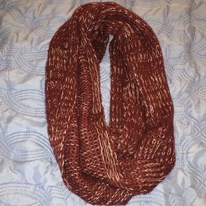 Brand New Infinity scarf ✨ Cozy & Cute 🌹